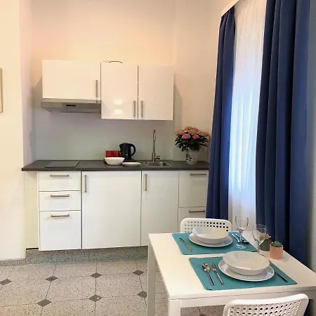 Hotel B54 Center